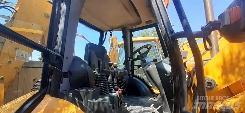 JCB 3 CX SM 4 T 反鏟裝載機