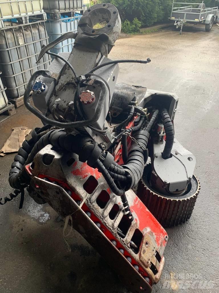 Log Max 6000 V 除枝機