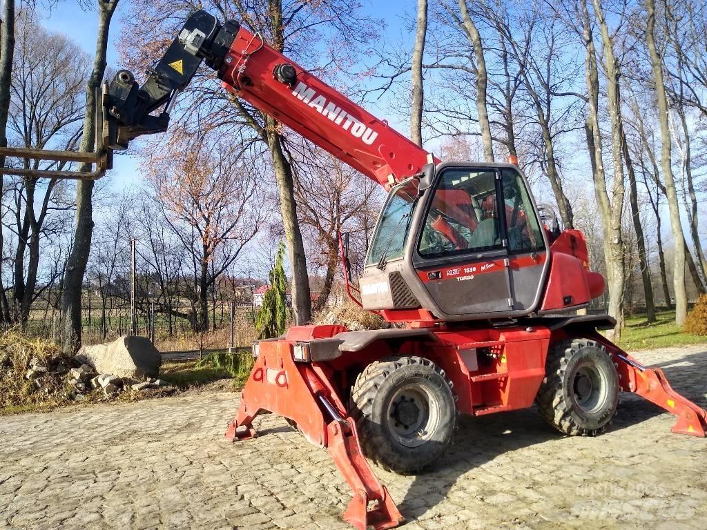 Manitou MRT1530 伸縮臂操作車