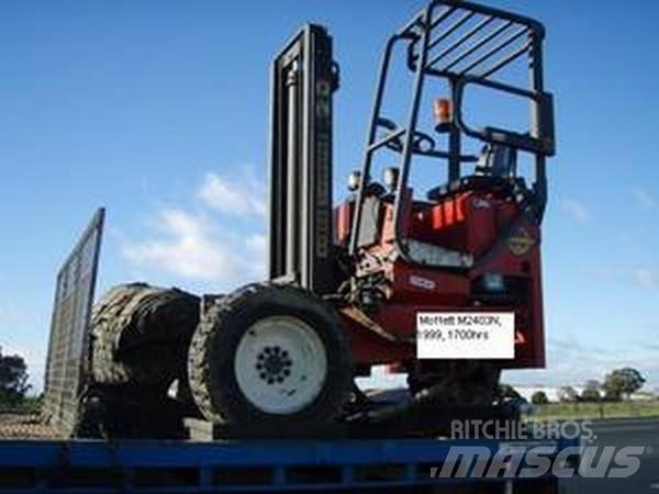 Moffett M2403N 越野車