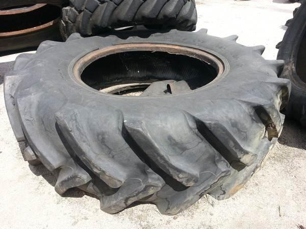  Pneu 16.9R28 輪胎、車輪和輪圈