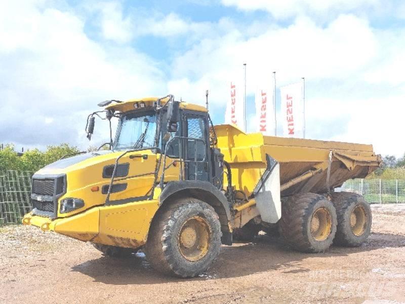 Bell B 20 E 鉸接式起吊車
