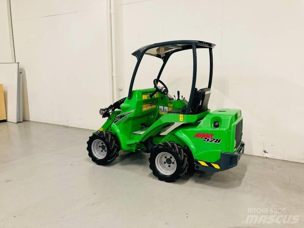 Avant 528 小型裝載機