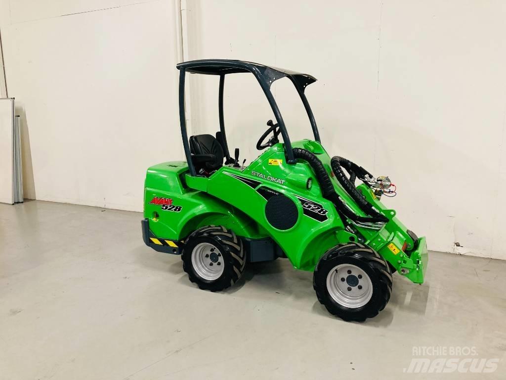 Avant 528 小型裝載機