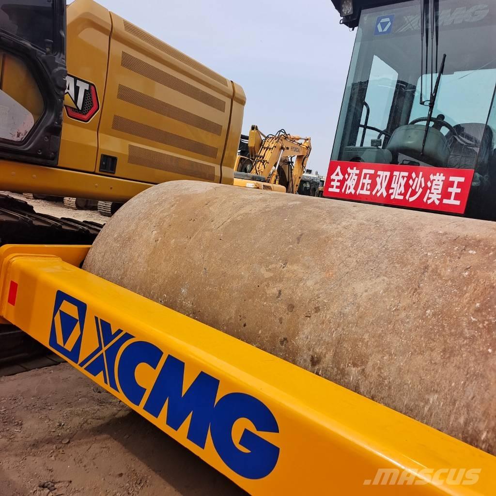 XCMG XS143J 單輪滾壓機