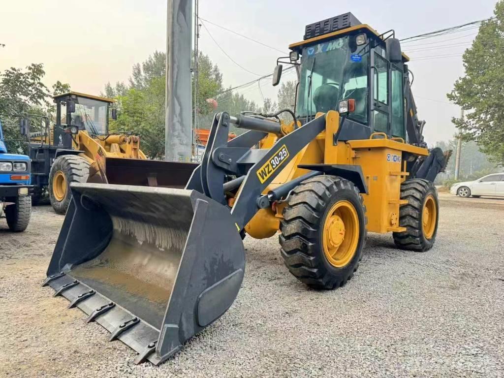 XCMG WZ 30-25 反鏟裝載機