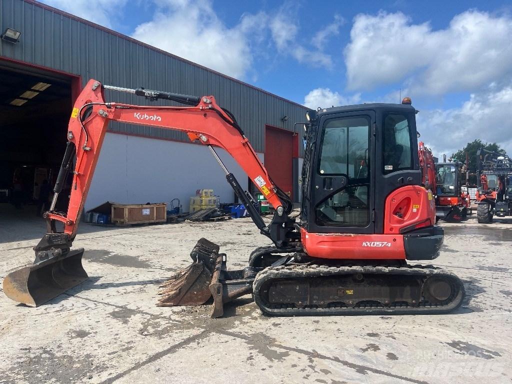 Kubota KX 057-4 小型挖土機/掘鑿機<7t(小型挖掘機)