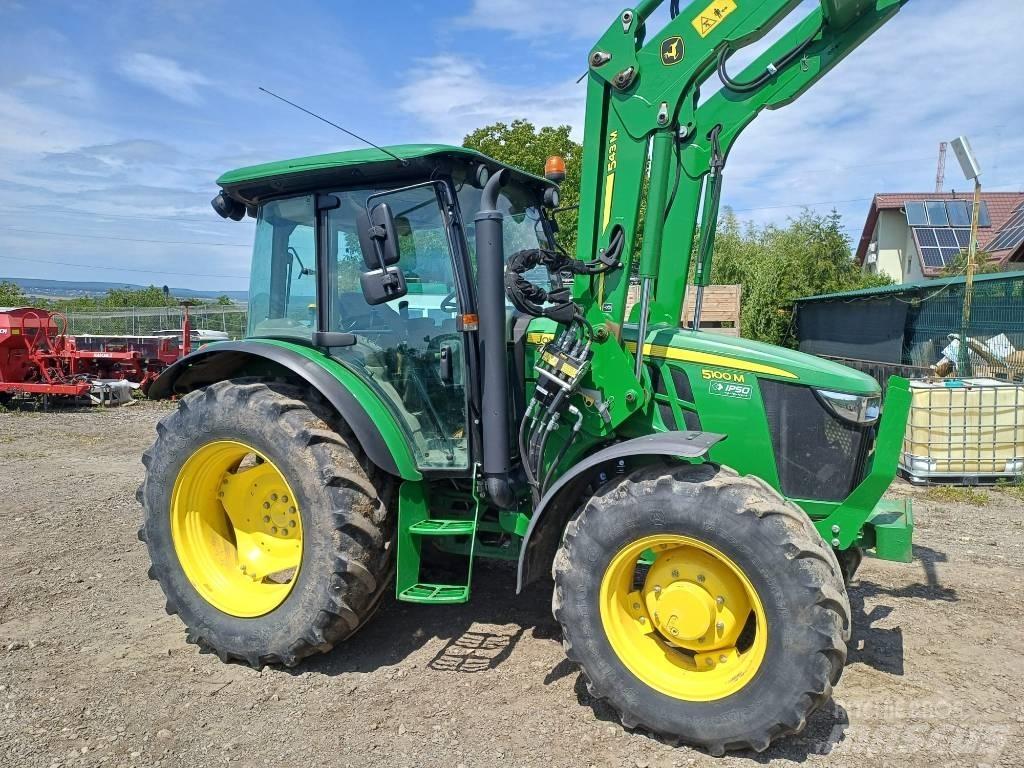 John Deere 5100 M 曳引機