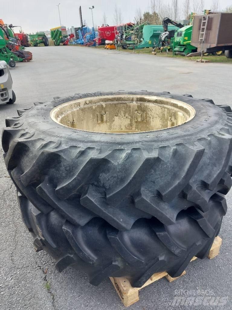  Paripyörät 16.9R38 輪胎、車輪和輪圈