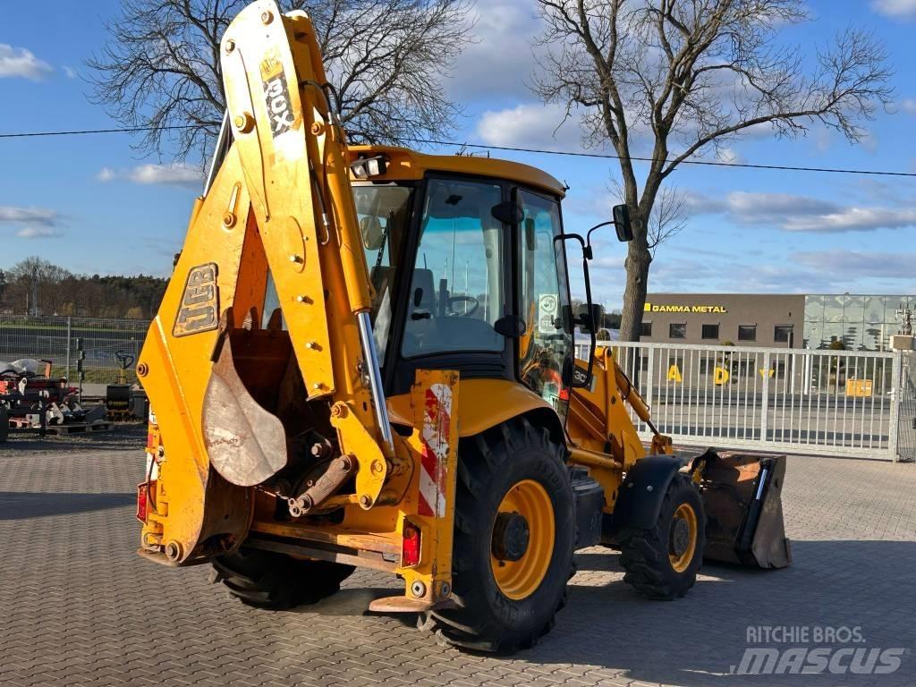 JCB 3 CX 反鏟裝載機
