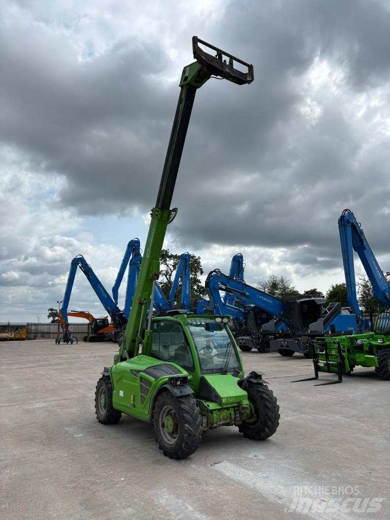 Merlo P 27.6 Plus 伸縮臂操作車