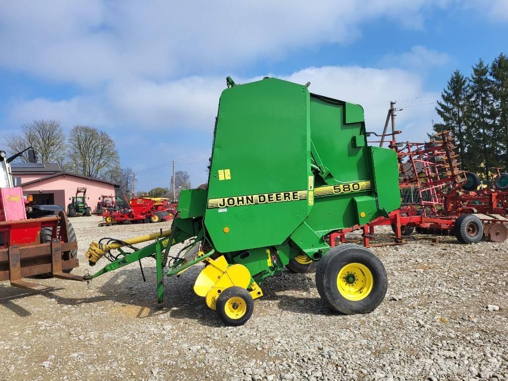 John Deere 580 圓型牧草打包機