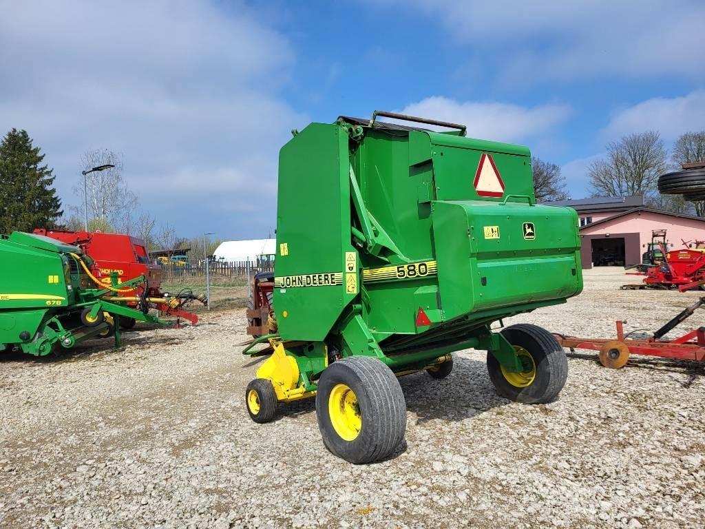 John Deere 580 圓型牧草打包機