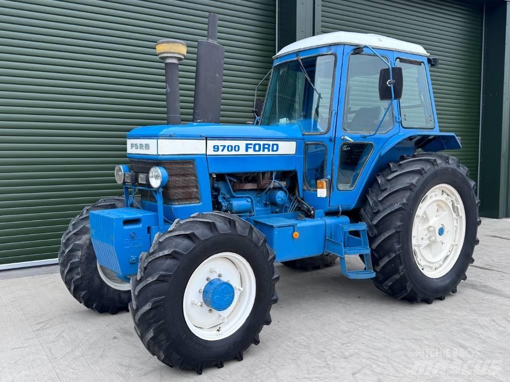 Ford 9700 曳引機