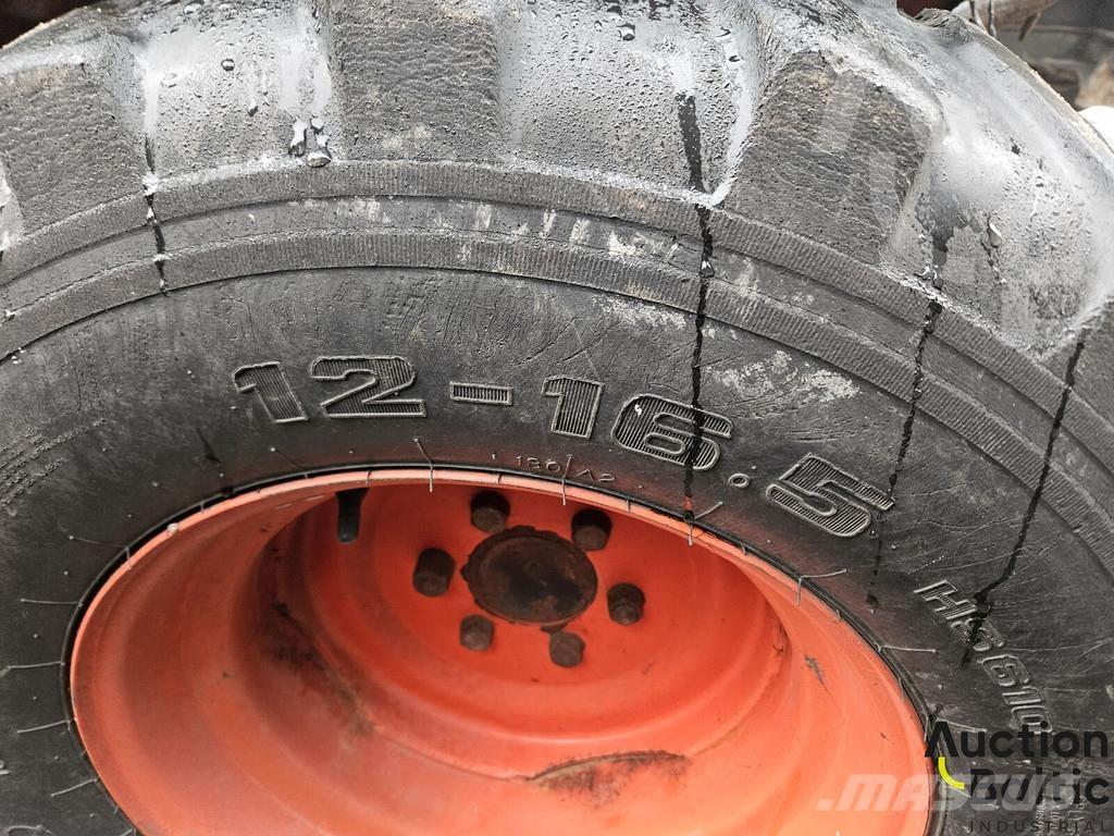 Kioti CK 2810 曳引機