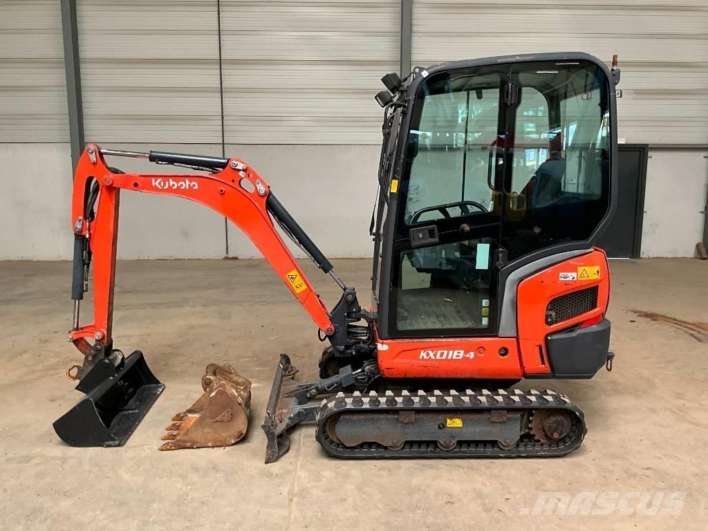 Kubota KX 018-4 小型挖土機/掘鑿機<7t(小型挖掘機)