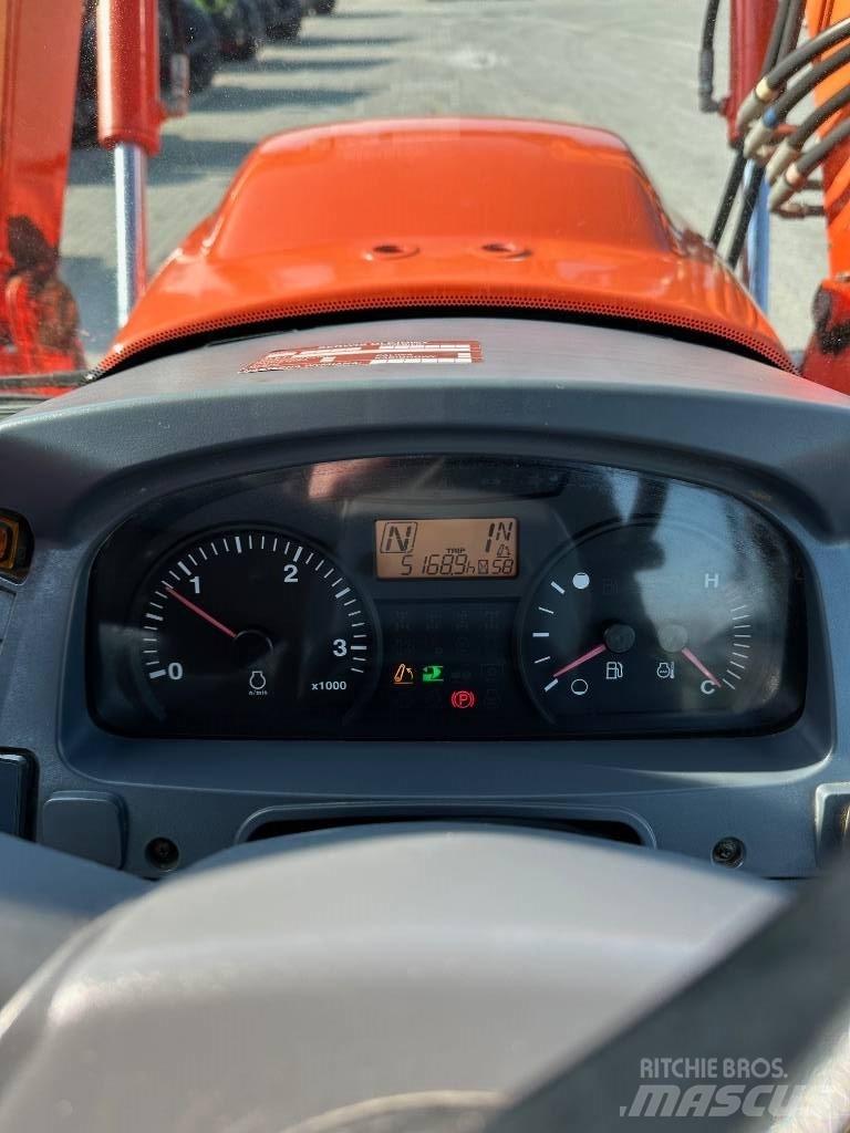 Kubota M 135 GX 曳引機