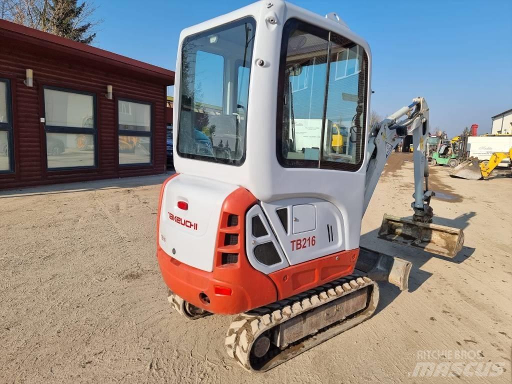 Takeuchi TB 216 小型挖土機/掘鑿機<7t(小型挖掘機)