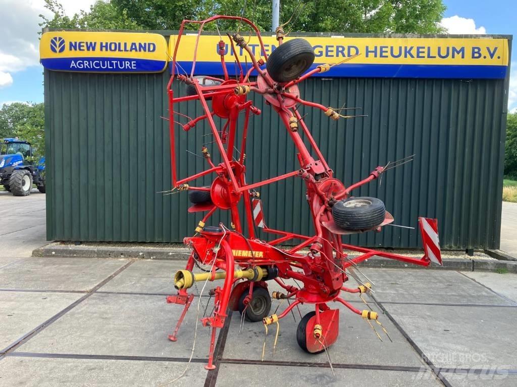 Niemeyer HR 671 DH 耙與翻草機