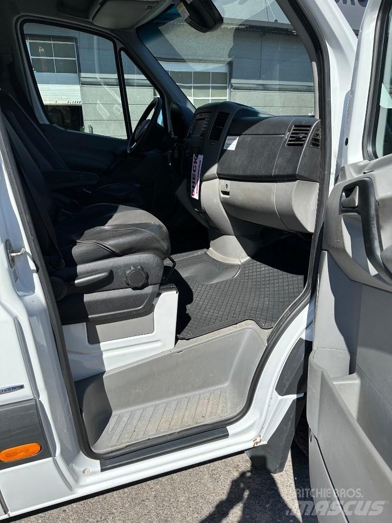 VERSALIFT VDT-170-F 卡車裝載高空作業車