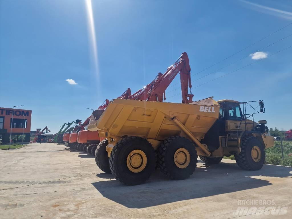 Bell B35D 6x6 鉸接式起吊車