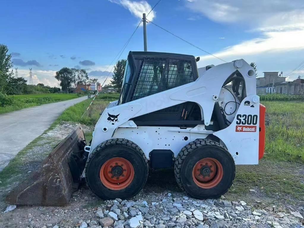 Bobcat S 300 滑移轉向裝載機
