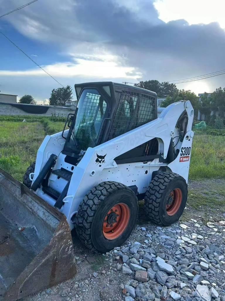 Bobcat S 300 滑移轉向裝載機