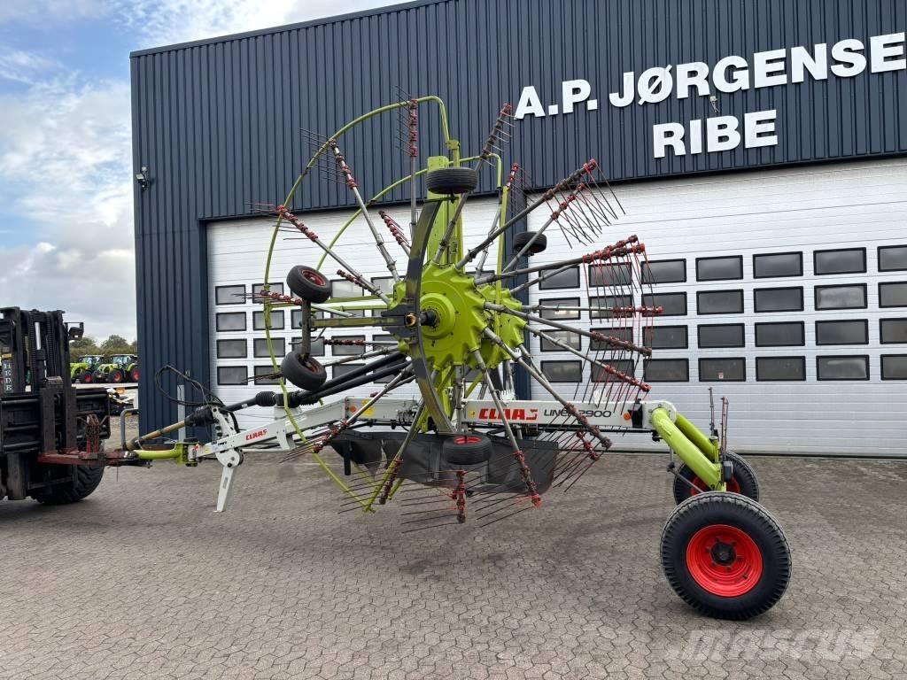 CLAAS Liner 2900 耙與翻草機