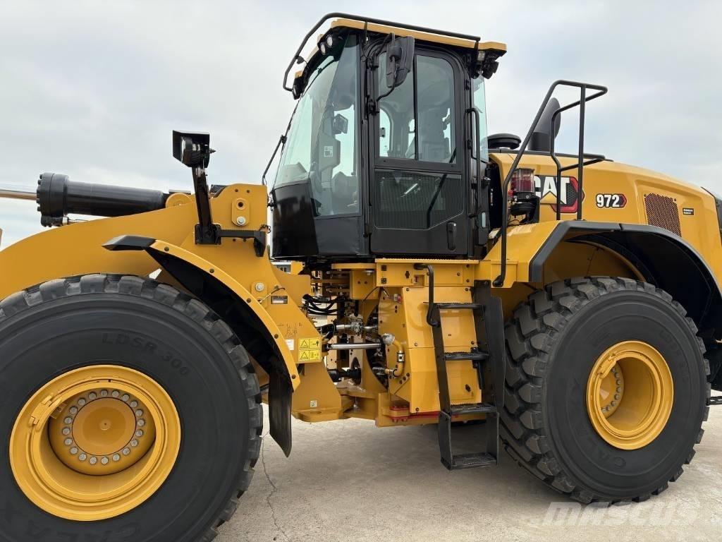 CAT 972 輪胎式裝載機