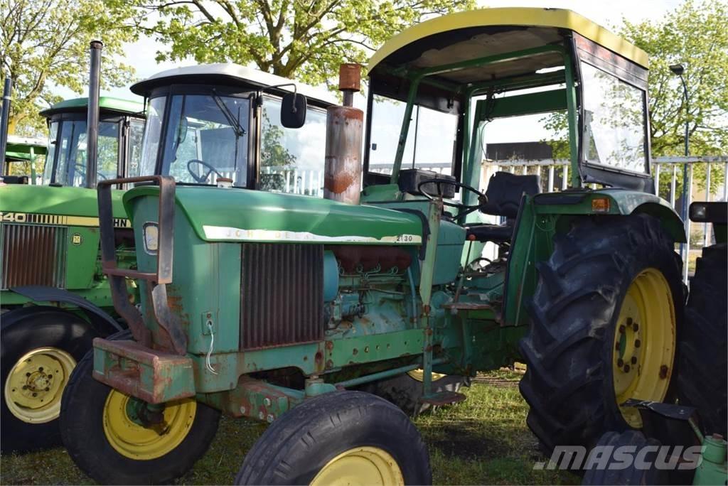 John Deere 2130 曳引機