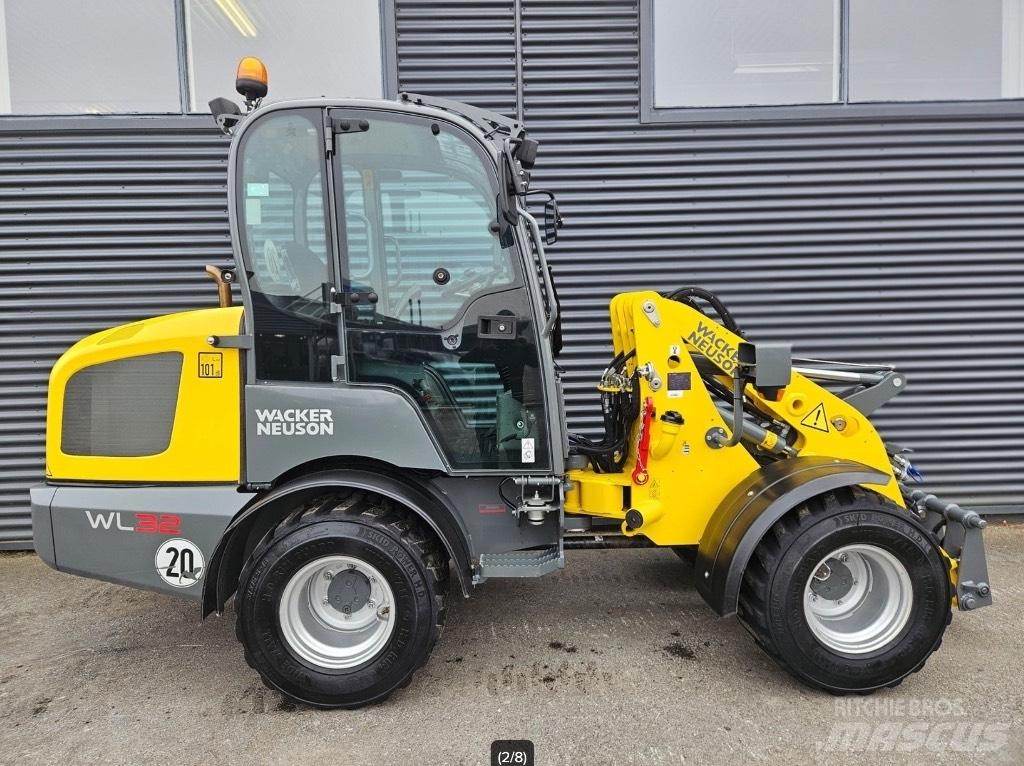 Wacker Neuson WL 32 輪胎式裝載機
