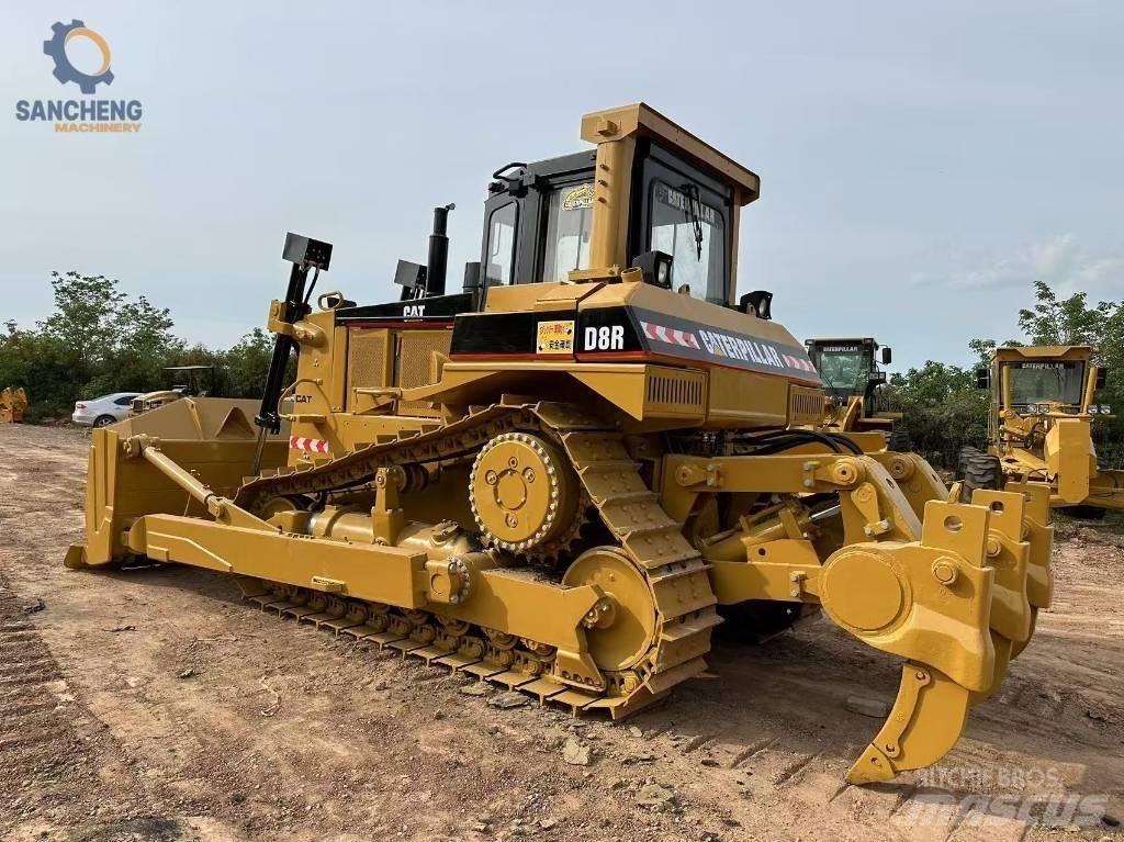 CAT D 8 R 履帶推土機