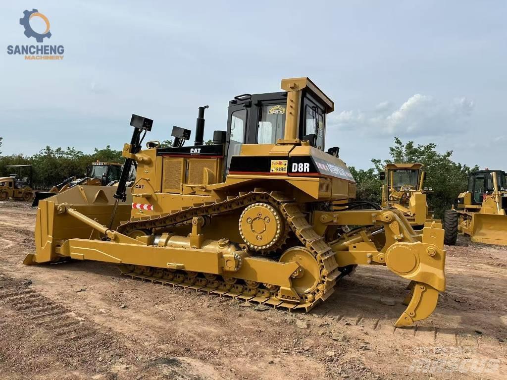 CAT D 8 R 履帶推土機