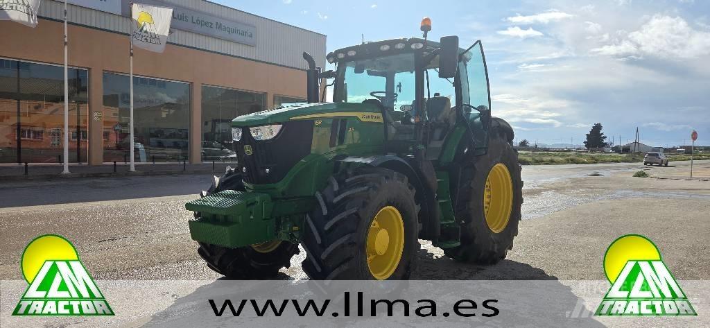 John Deere 6R 215 曳引機