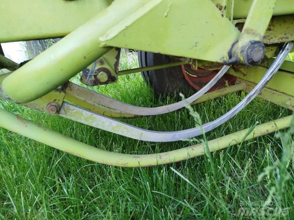 CLAAS Markant 52 方形打捆機