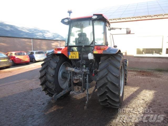 Kubota M 8560 曳引機