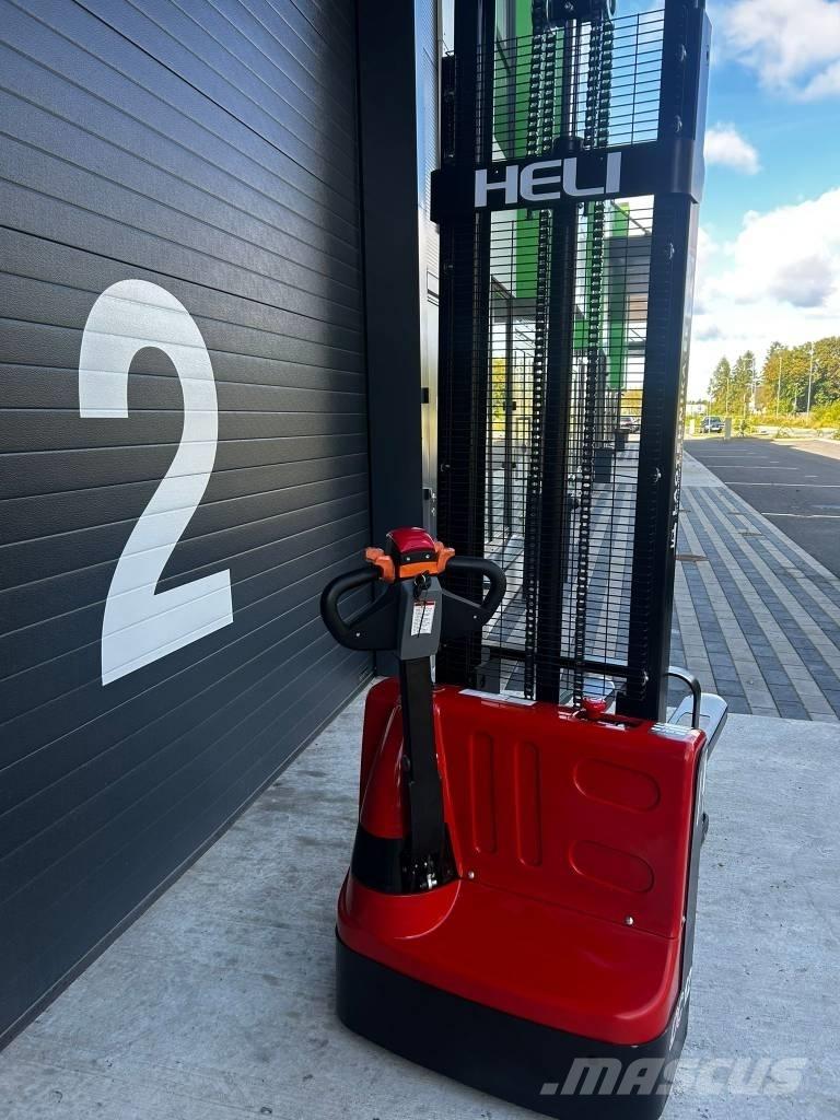 Heli CDD 12 行走控制式堆積機