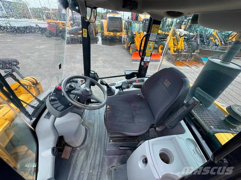 CAT 906 H 輪胎式裝載機