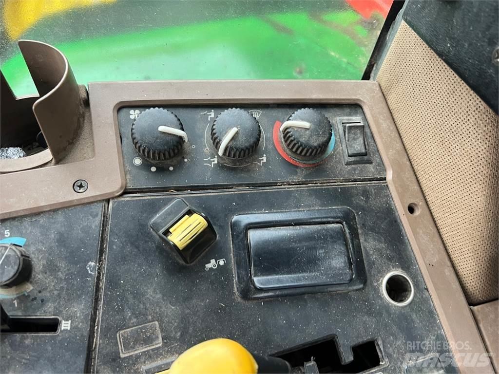 John Deere 7810 曳引機