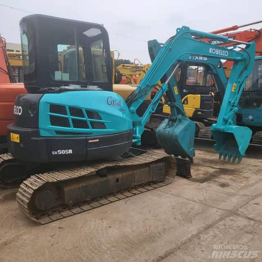 Kobelco SK 50 小型挖土機/掘鑿機<7t(小型挖掘機)