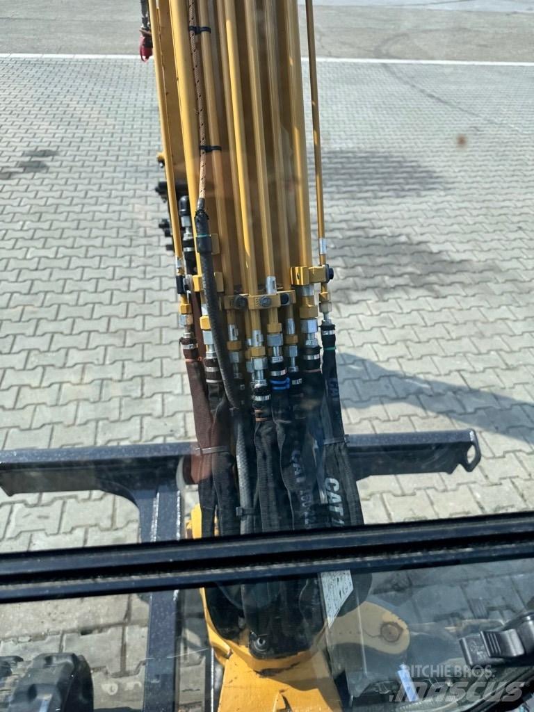 CAT 302.7 D CR 小型挖土機/掘鑿機<7t(小型挖掘機)