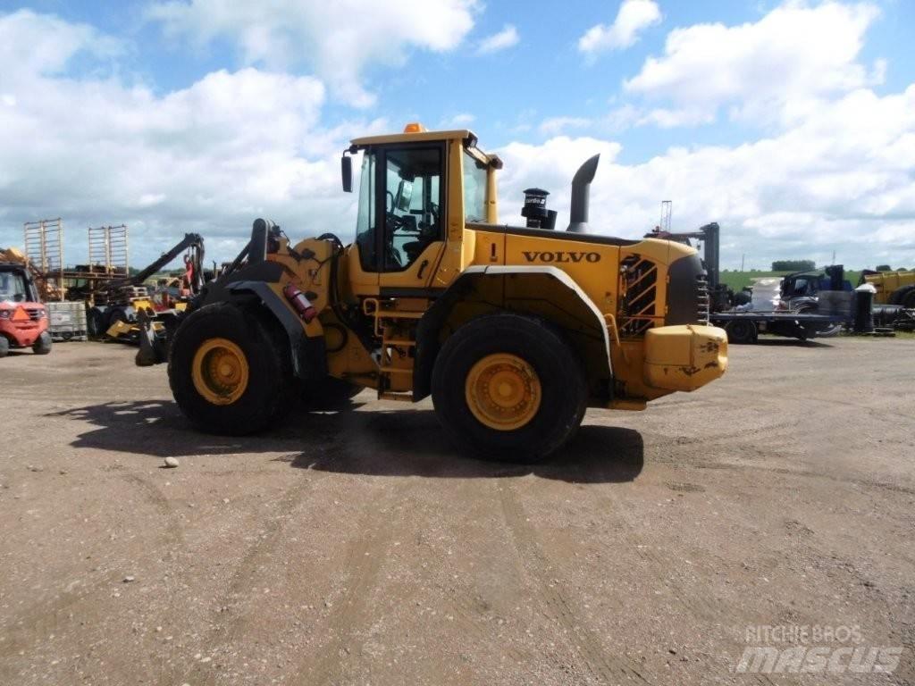 Volvo L 120 F 輪胎式裝載機
