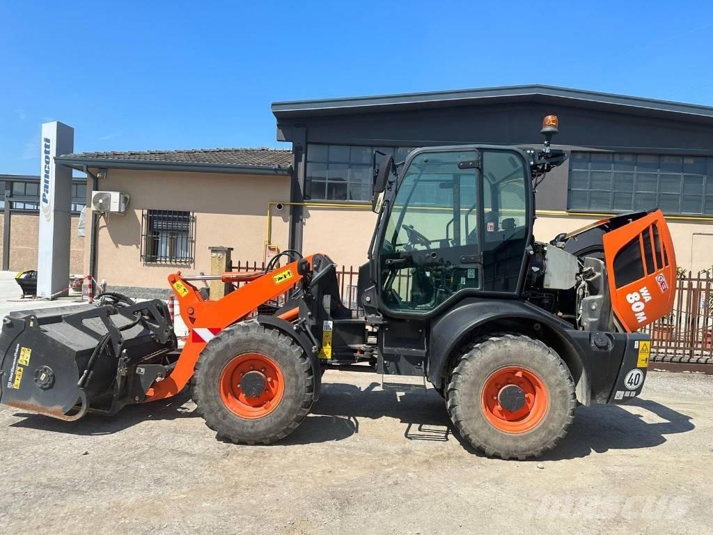 Komatsu WA 80 M-8 輪胎式裝載機