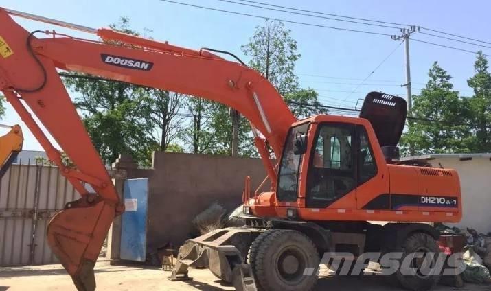 Doosan DH210W-7 旋轉式挖土機/掘鑿機/挖掘機