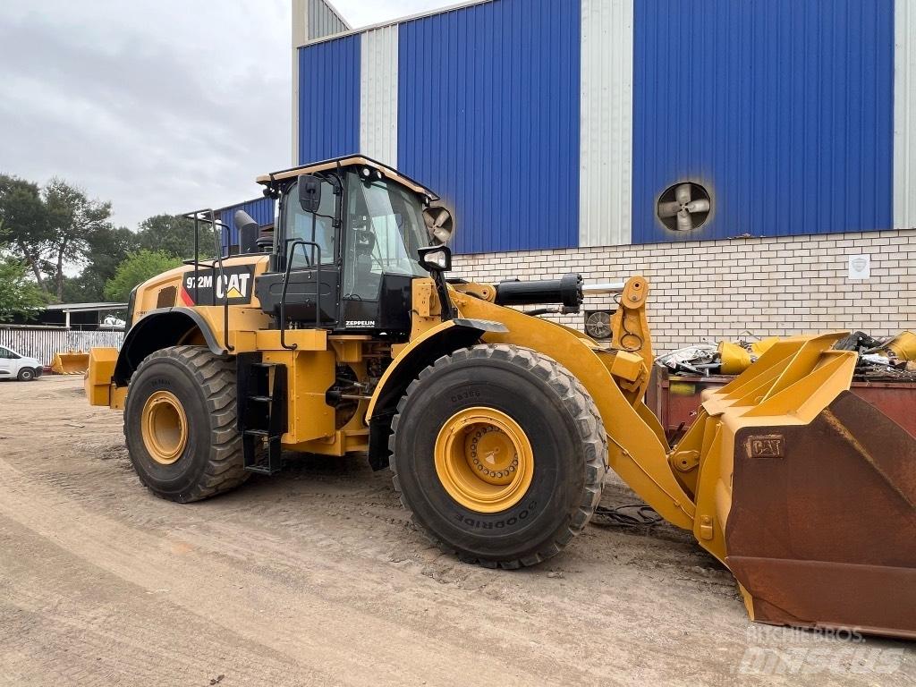 CAT 972 M 輪胎式裝載機