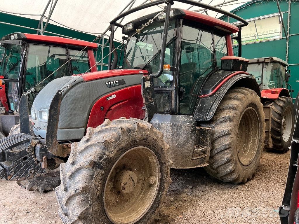 Valtra N 121 林業用曳引機