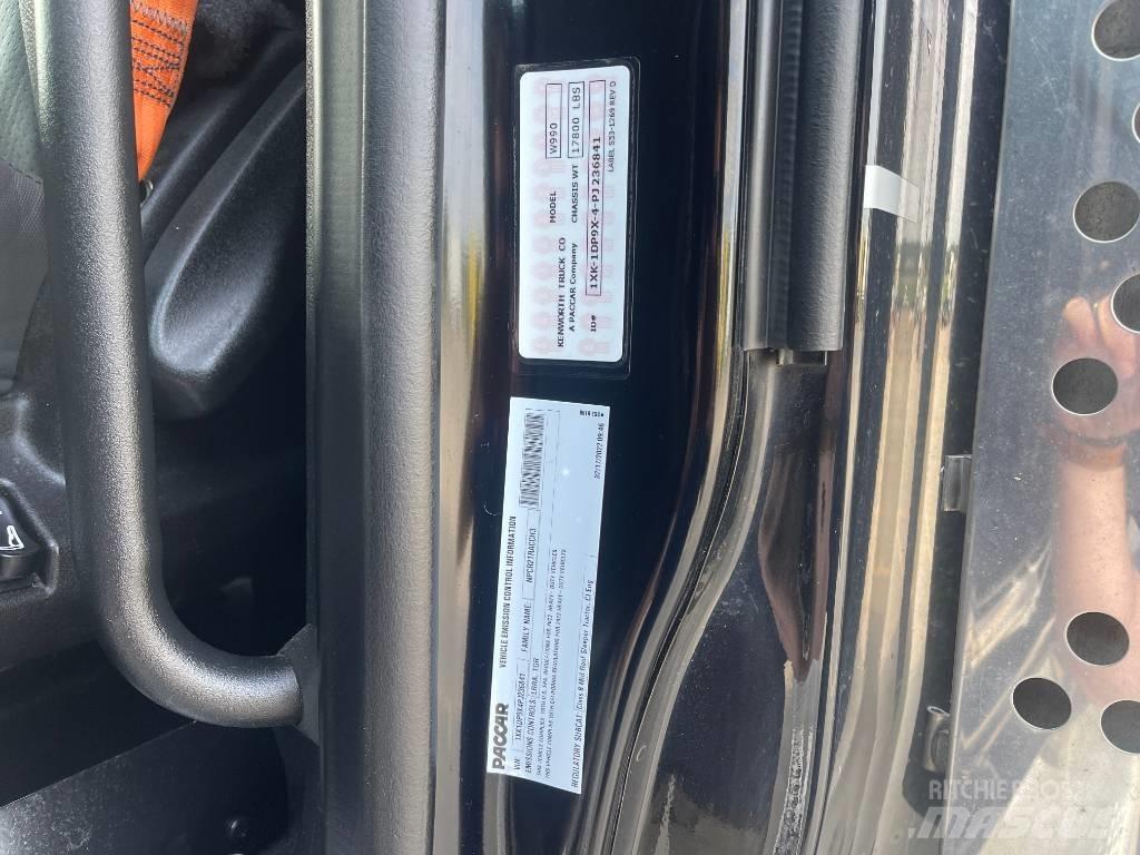 Kenworth W 990 曳引機組件
