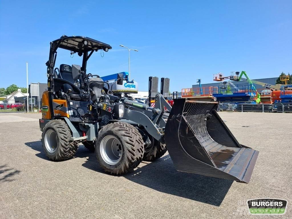 GiANT G1500 X-TRA 小型裝載機