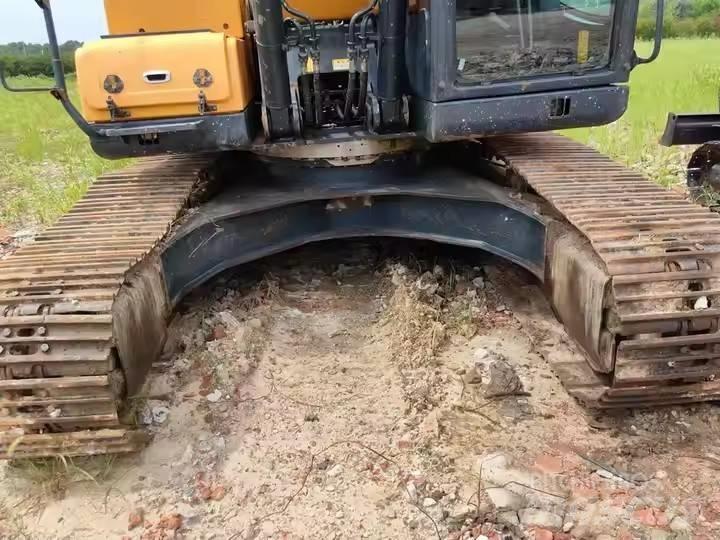 Hyundai 225LVS 履帶式 挖土機/掘鑿機/挖掘機