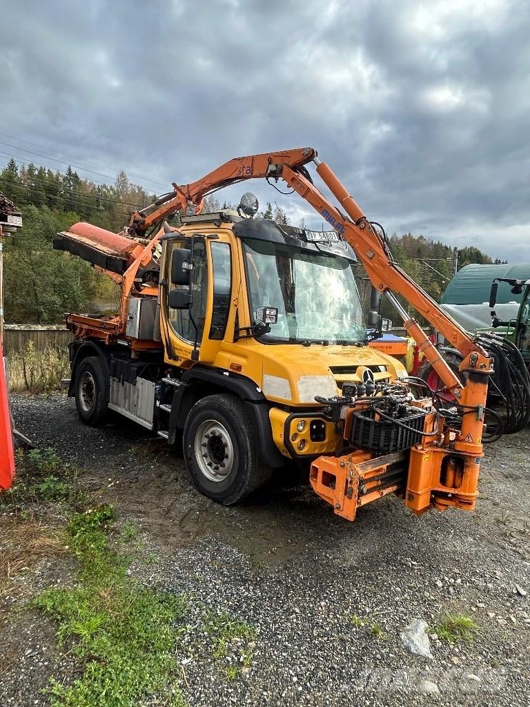 Unimog U427 都市/通用型車輛